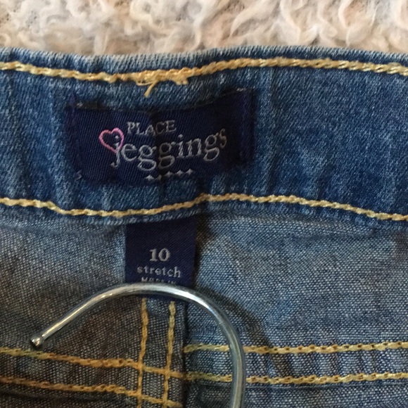 Children’s Place stretch jeggings - Picture 2 of 4
